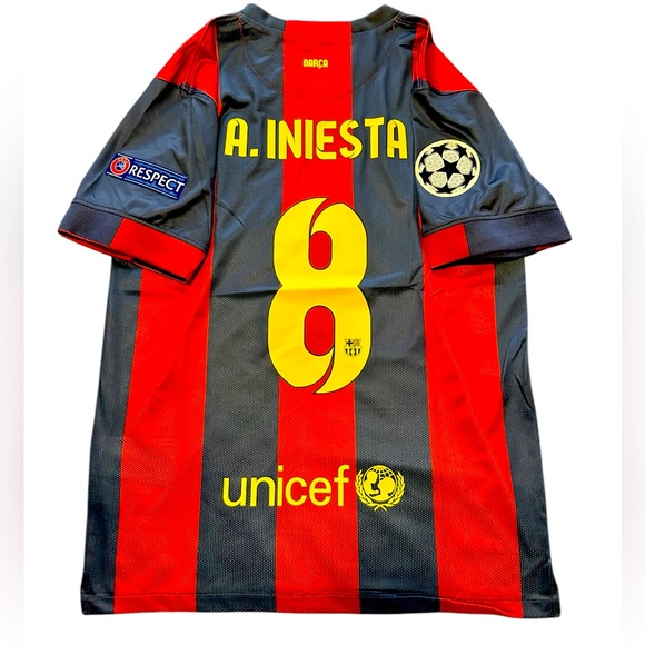 2014/15 FC Barcelona champions league final kit. Andres Iniesta soccer jersey. - Picture 2 of 4